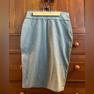 Downeast women’s grey skirt